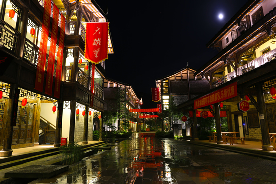 ����С��