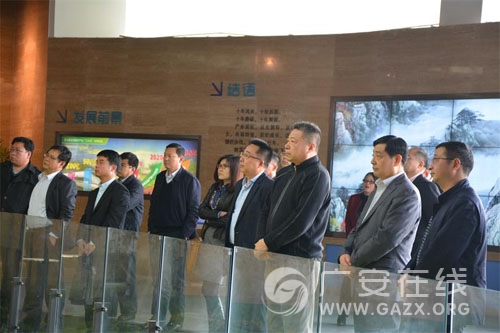 ��������������ί���������һ��ݰ�����ؾ�����������У�ͼ��