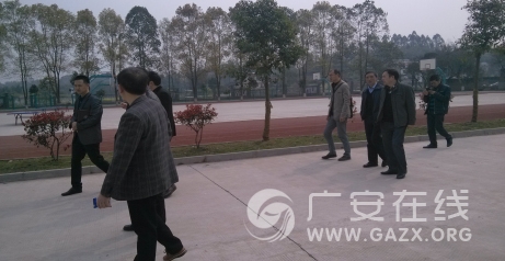 各地区部分学校到永胜学校学习指导义务教育均衡发展工作(图)