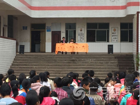 ��������̨Сѧ��չ���ƽ�У԰���ͼ��