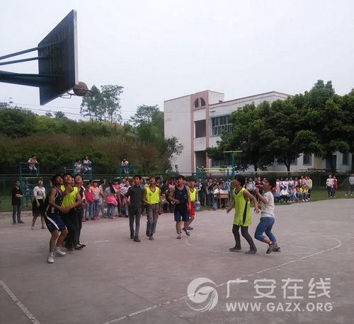 街子初中2016年春季篮球比赛圆满结束(图)