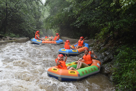 �����Ư��