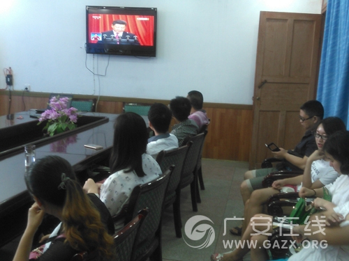 �������޶���ѧ��֯��Ա����ѧϰϰ����ǽ�����ͼ��