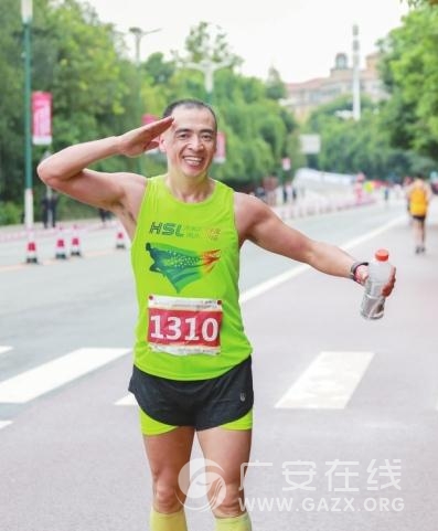 ��ΰ��������������ɣ���һ��������ȱϯ�� 
