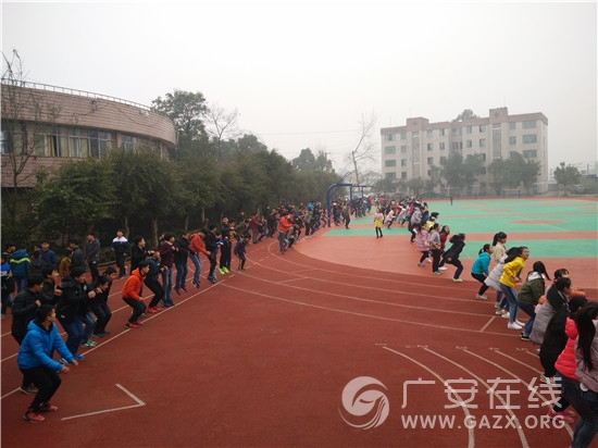 ���������ͳ�����ѧ�����μ���ʵ��Ѷ��ͼ��