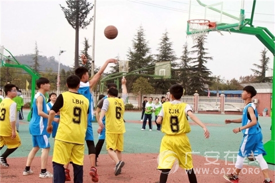岳池县东湖学校第二届男子篮球比赛隆重举行(图)