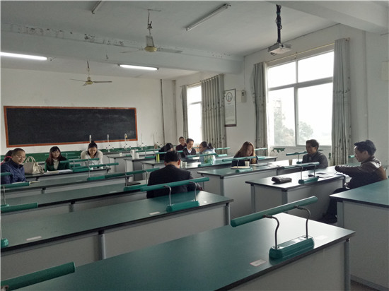 ����Ƭ��������չ������ѧ�ӵ����ͼ��