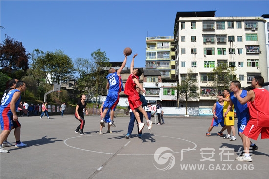 邻水县坛同镇中与华蓥中心校举行联谊活动(图)