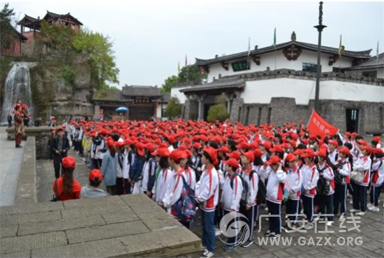 邻水县坛同镇中积极开展爱国主义教育实践活动(图)