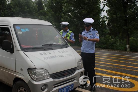 ���ؽ�����ӿ�չ�ļ�ũ���·��ͨΥ������