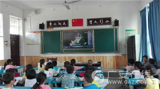 �㰲����һУ��չ��Զ�붾Ʒ���䰮�����������������ͼ��