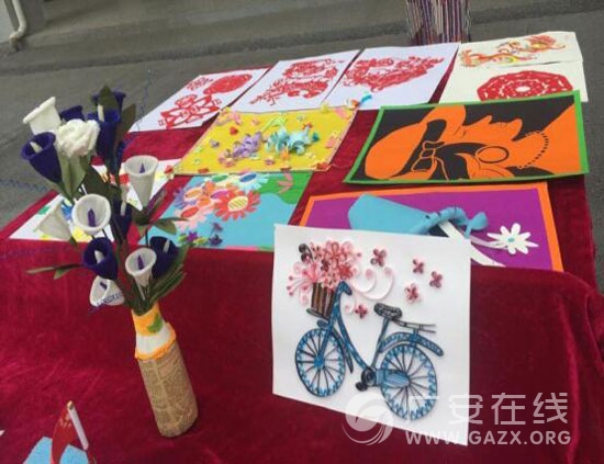 ���Сѧ��������ֱ�����ꡱ��Ʒչ��ͼ��