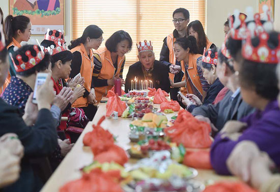 ��ϰ��ƽΪ���ĵĵ������ƽ�ȫ����ĸ���ʵ������ʵ