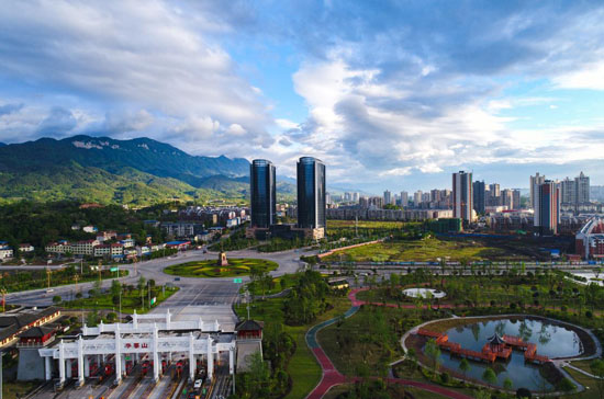 美丽新蓥城 (吉波 摄)