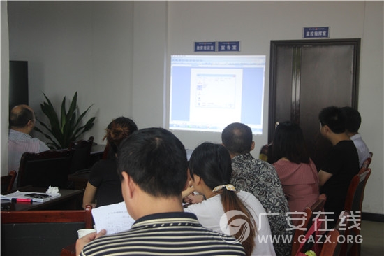 ǰ����˾���ֻ�����չ2017����Ϣ����ѵ������ͼ��