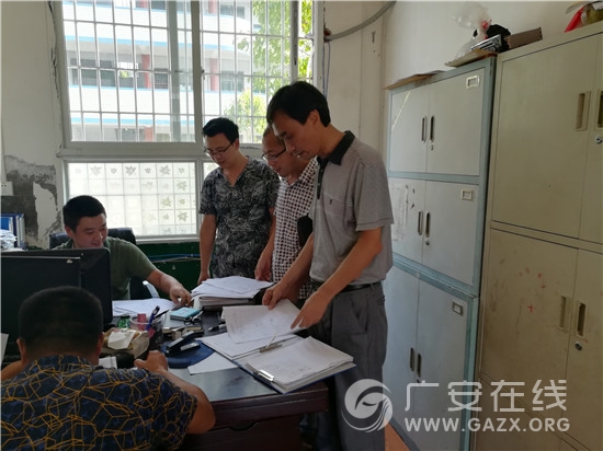 武胜县飞龙片区教育督导责任区领导莅临我校检查指导工作(图)