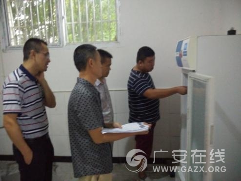 �㰲��ʯ�������СѧУ��չʳ��ʳƷ����ר���飨ͼ��