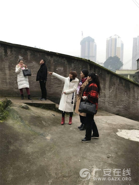 �㰲���쵼���㰲���׶�԰���У�ͼ��